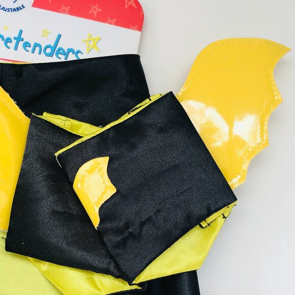 New w/Tag-Great Pretenders Batman Costume Set w/ Cape, Mask, Wristbands Size 3-4 - Picture 8 of 16